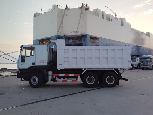 中国貨物代理店からの貨物 (RORO/OOG) ダンプトラックとコンクリートミキサーとトラクター